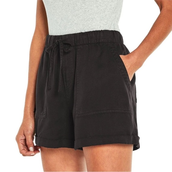 GAP Pants - GAP tencel shorts women’s xl NWT black